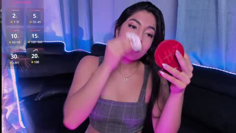 Snapshot of mia_gothzx chatting on 5, 1, 2025 Mia online show from 5, 1, 2025