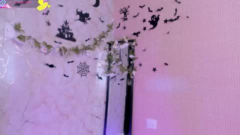 Mia online show from 4, 11, 2025