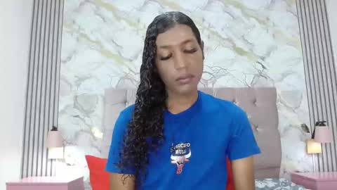 Mia Hiills online show from 30, 5, 2026
