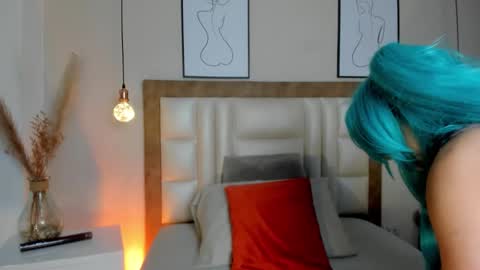 Mia online show from 22, 3, 2026