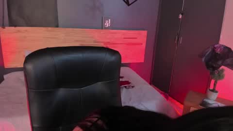 Val  online show from 14, 2, 2025