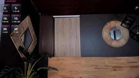 Val  online show from 12, 9, 2025