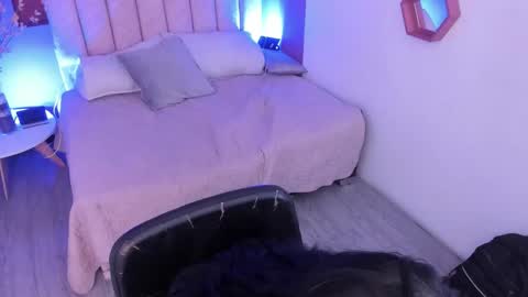 Snapshot of mia_jagger chatting on 5, 2, 2026 Val online show from 5, 2, 2026