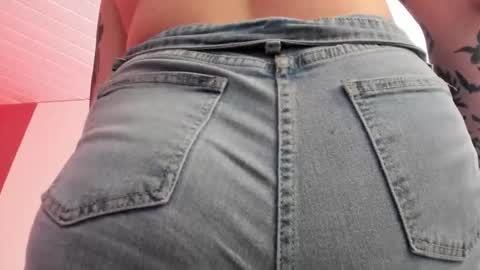 Snapshot of mia_jagger chatting on 7, 2, 2026 Val online show from 7, 2, 2026