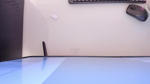    online show from 1, 11, 2025