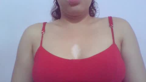 Snapshot of mia_k02 chatting on 18, 5, 2026 Mia online show from 18, 5, 2026