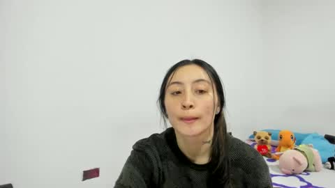 mia kaneee online show from 28, 12, 2024