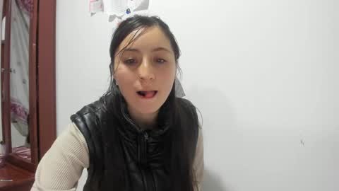 mia kaneee online show from 16, 2, 2025