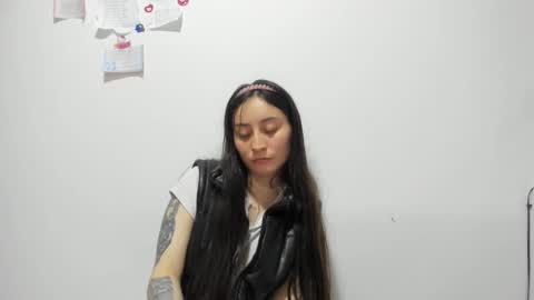 mia kaneee online show from 21, 2, 2025