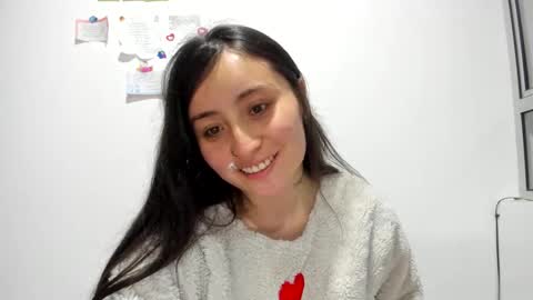 mia kaneee online show from 8, 3, 2025