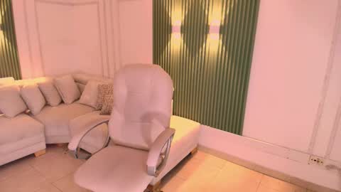 Mia Lane online show from 26, 3, 2026