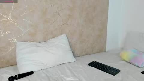 MIA online show from 4, 3, 2025