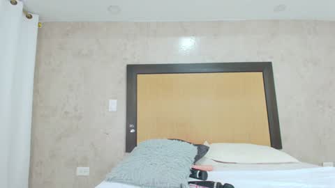 Snapshot of mia_lopez52 chatting on 10, 1, 2025 MIALOPEZ . Y . online show from 10, 1, 2025