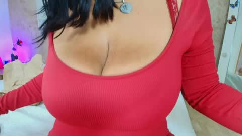 Snapshot of mia_lopez52 chatting on 9, 6, 2026 MIALOPEZ . Y . online show from 9, 6, 2026