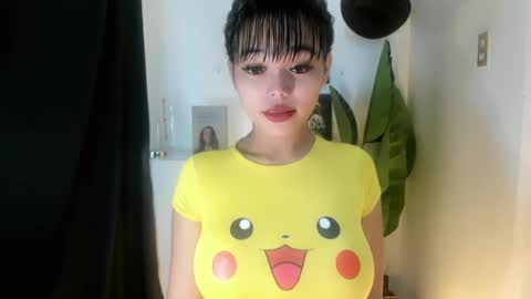 Snapshot of mia_lover9 chatting on 13, 5, 2026 M I A online show from 13, 5, 2026