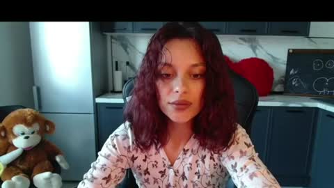 Snapshot of mia_luiza chatting on 26, 6, 2026 mia_luiza online show from 26, 6, 2026