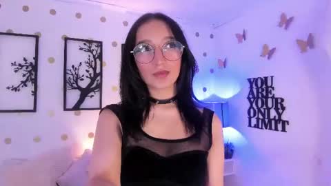 Snapshot of mia_luna0 chatting on 23, 7, 2026 Mia online show from 23, 7, 2026