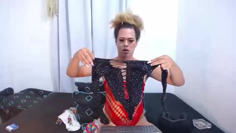 ---Mia--- online show from 9, 11, 2025