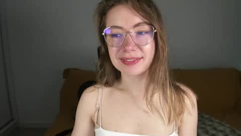 Snapshot of mia_luxx92 chatting on 23, 7, 2026 Mia online show from 23, 7, 2026