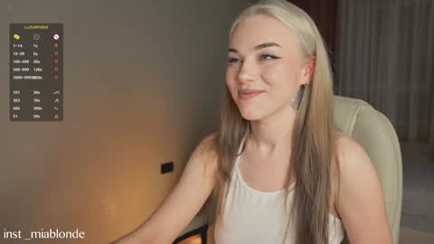 Snapshot of mia_milagros chatting on 9, 12, 2024 mia_milagros online show from 9, 12, 2024