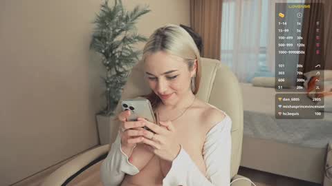 Snapshot of mia_milagros chatting on 28, 1, 2025 mia_milagros online show from 28, 1, 2025