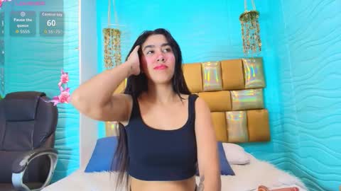 mia montess online show from 19, 11, 2025