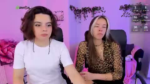mia_mooon_ online show from 22, 6, 2026