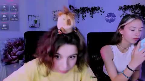 mia_mooon_ online show from 4, 7, 2026