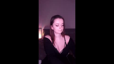 Mia online show from 9, 1, 2026