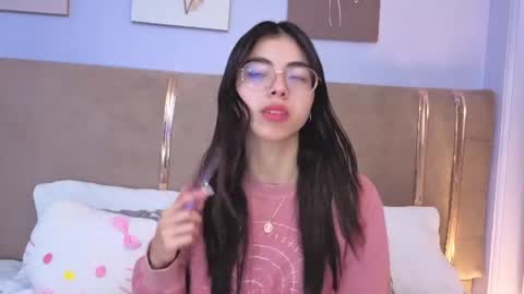 Snapshot of mia_naive chatting on 24, 6, 2026 Mia online show from 24, 6, 2026
