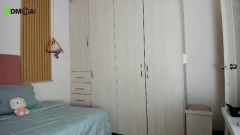 Mia Nevaeh - follow me online show from 19, 6, 2026