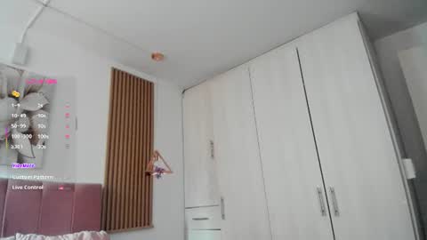 Mia Nevaeh - follow me online show from 12, 7, 2026