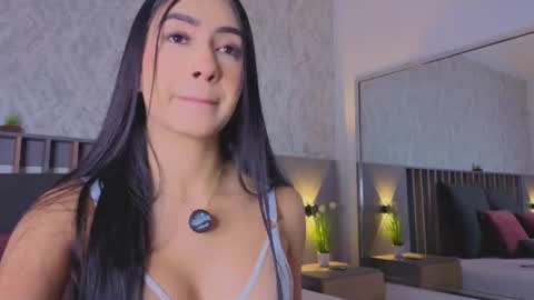 Snapshot of mia_oceann chatting on 25, 6, 2026 MIa online show from 25, 6, 2026