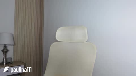 Instagram Nelyiramirez online show from 22, 12, 2025