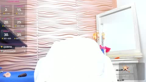 Snapshot of mia_pineda chatting on 23, 12, 2024 Mariana online show from 23, 12, 2024