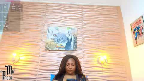 Snapshot of mia_pineda chatting on 20, 9, 2025 Mariana online show from 20, 9, 2025