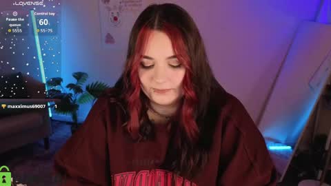 Snapshot of mia_r0ss chatting on 24, 4, 2026 Mia online show from 24, 4, 2026