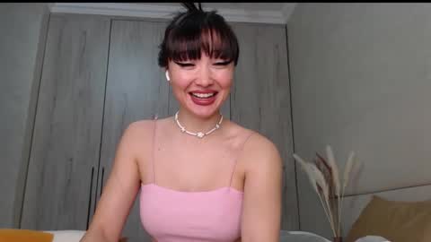 Mia Rie online show from 8, 6, 2026