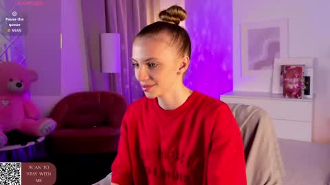 Mia online show from 10, 4, 2026