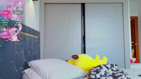 Mia online show from 9, 3, 2025