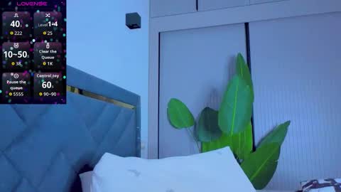 Mia online show from 13, 9, 2025