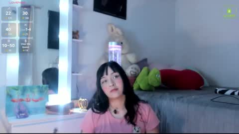 Mia  online show from 20, 11, 2025