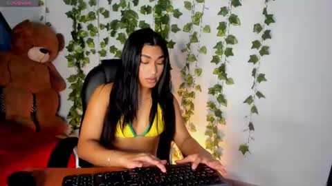 Snapshot of mia_stella_ chatting on 18, 6, 2026 Mia online show from 18, 6, 2026