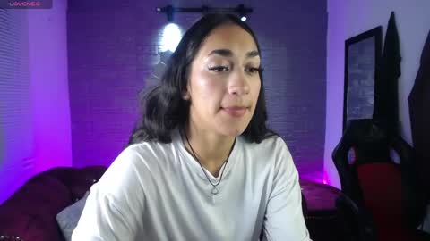 mia_strong_m online show from 28, 4, 2026