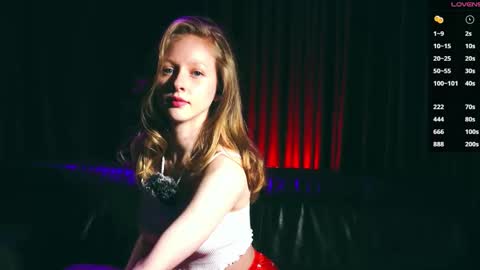 Snapshot of mia_vebes chatting on 3, 10, 2025 Mia online show from 3, 10, 2025