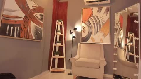 Mia online show from 21, 5, 2026