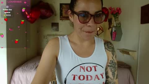 MIA  online show from 7, 4, 2026