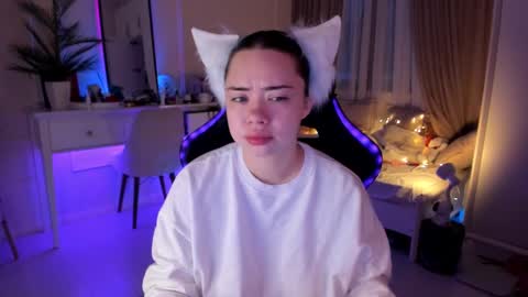 VixenMia online show from 22, 2, 2025