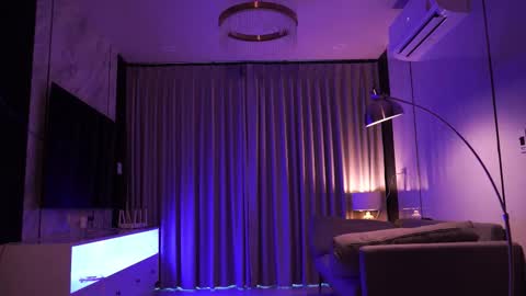 VixenMia online show from 3, 10, 2025