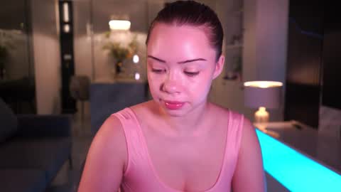 VixenMia online show from 21, 10, 2025